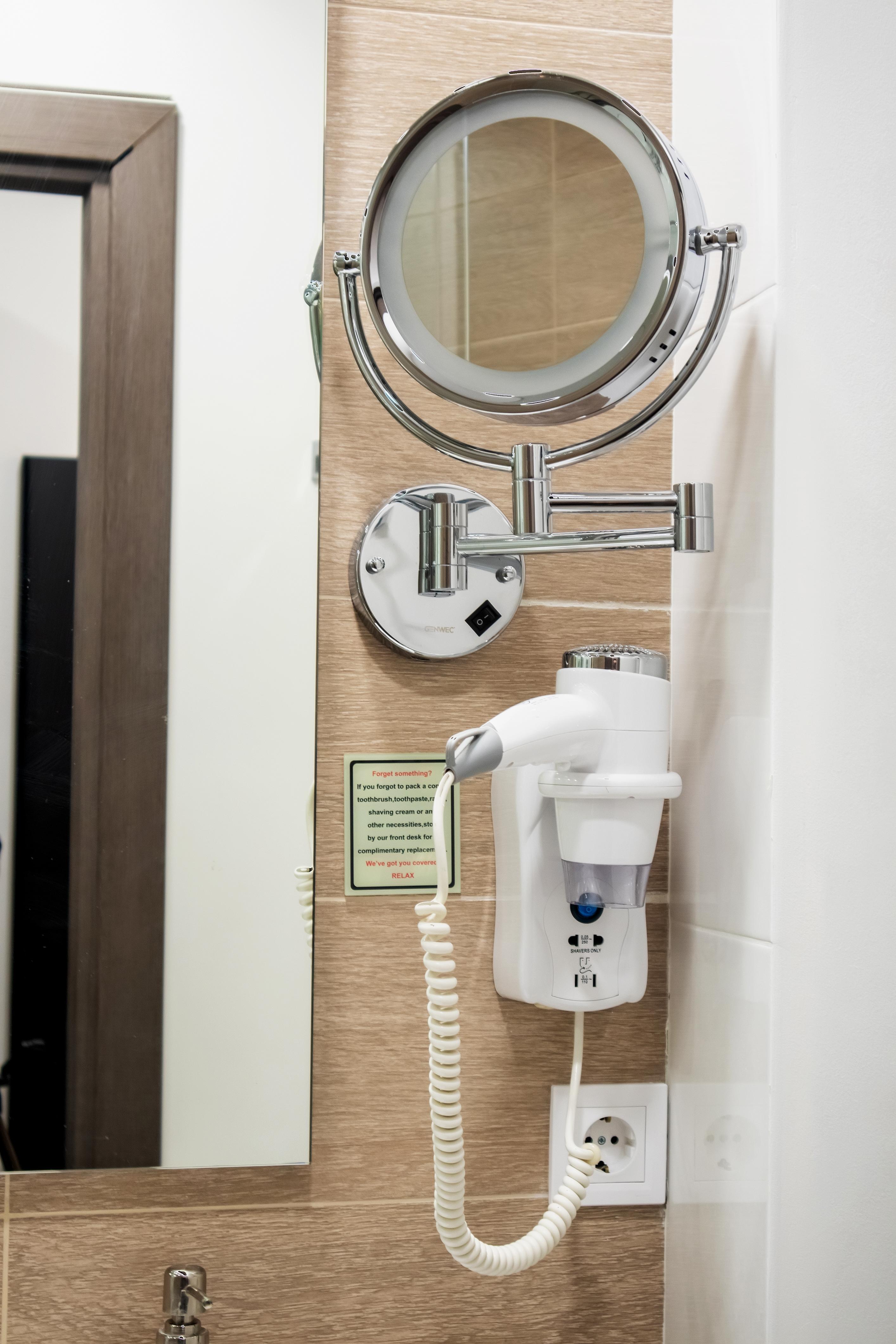 Thomas Albert Hotel Chisinau Ngoại thất bức ảnh
